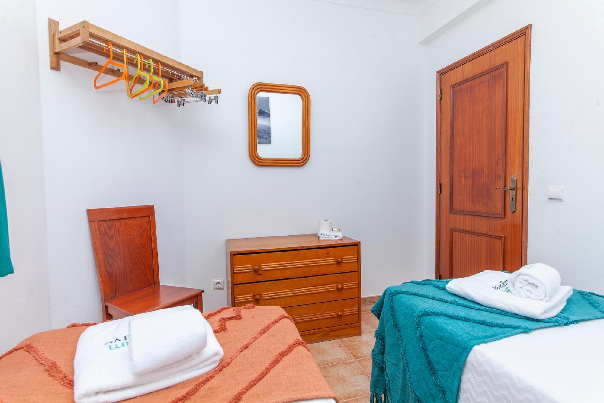 P - Meia-Praia Seaview Guesthouse Lagos Rum bild