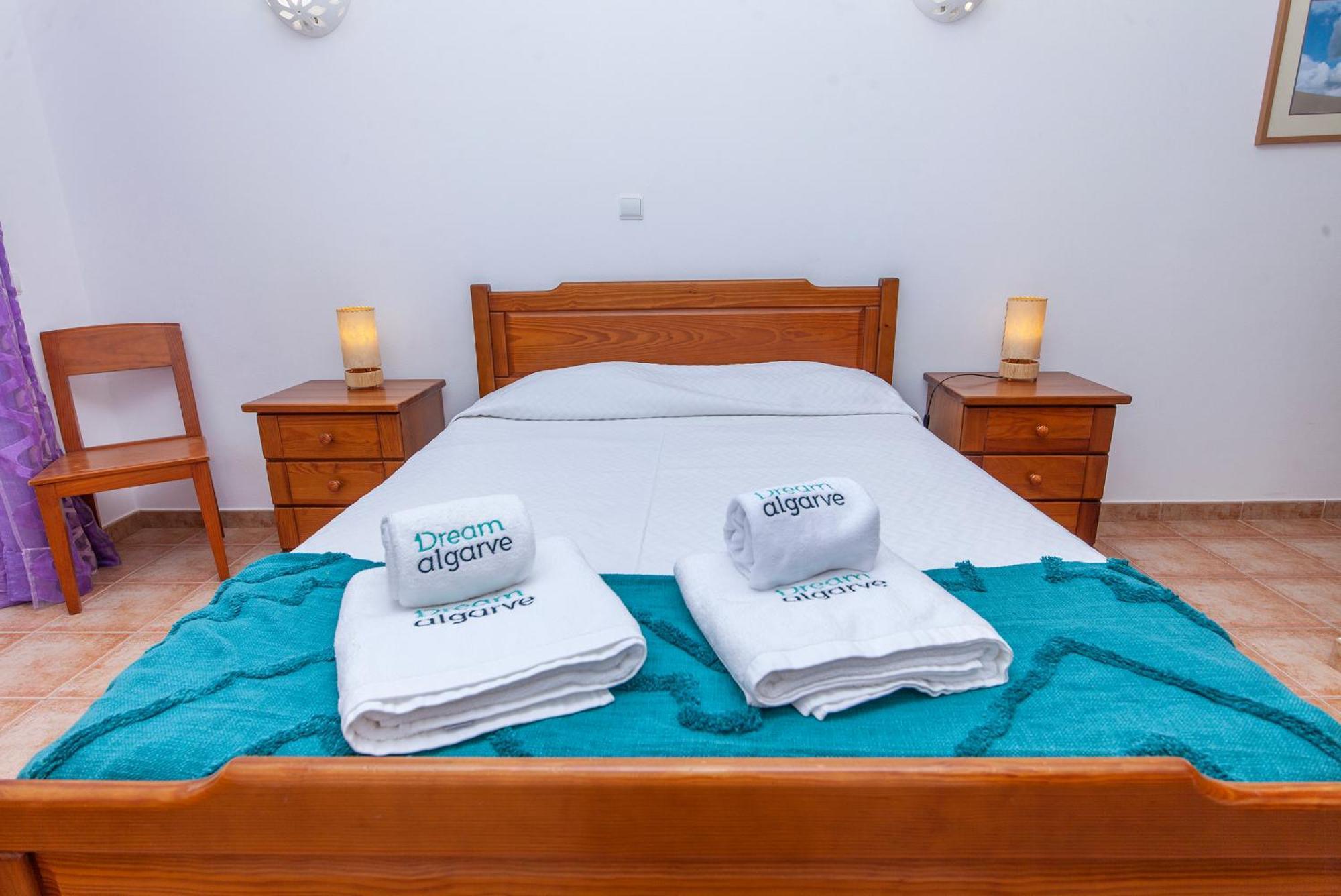P - Meia-Praia Seaview Guesthouse Lagos Rum bild