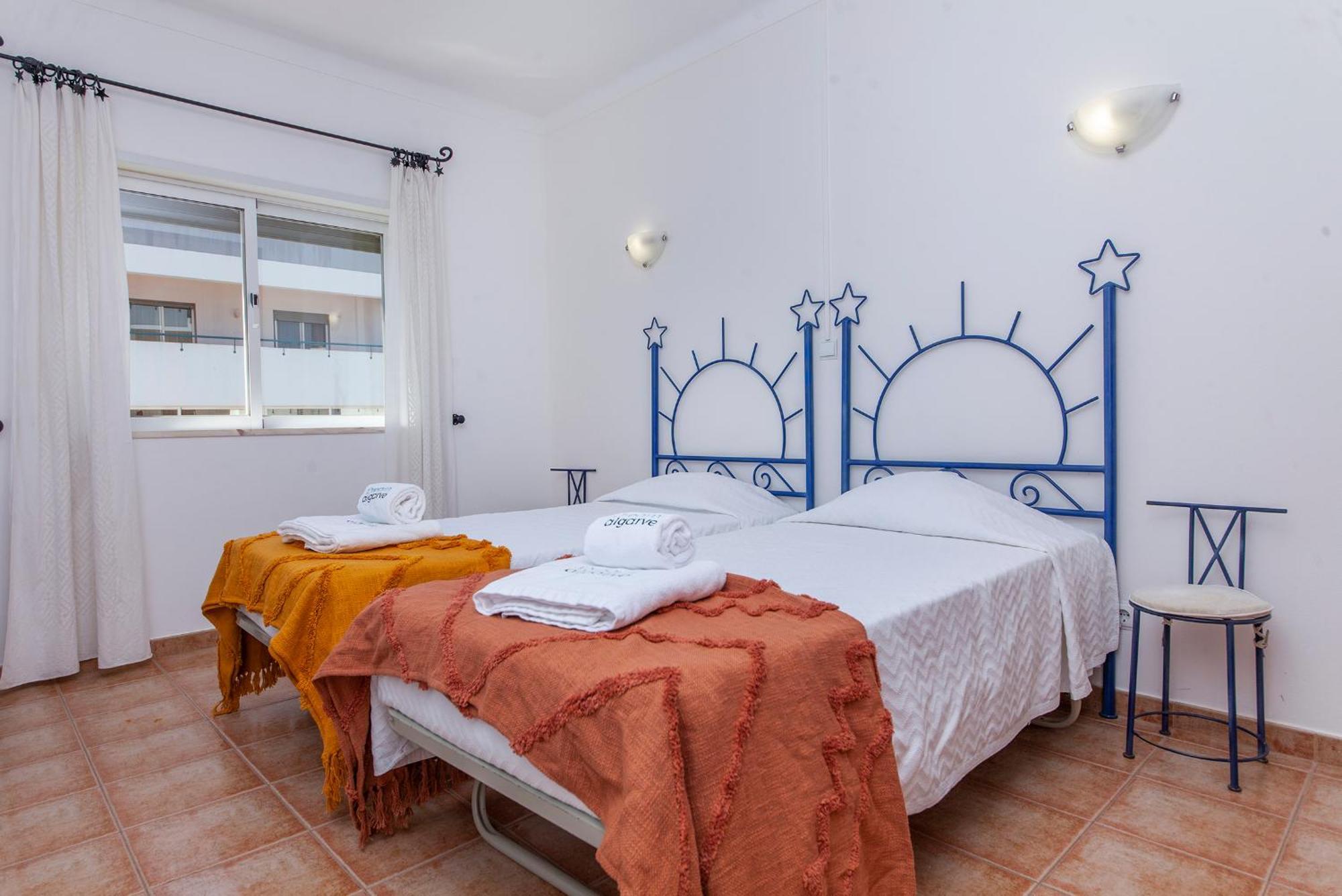 P - Meia-Praia Seaview Guesthouse Lagos Rum bild